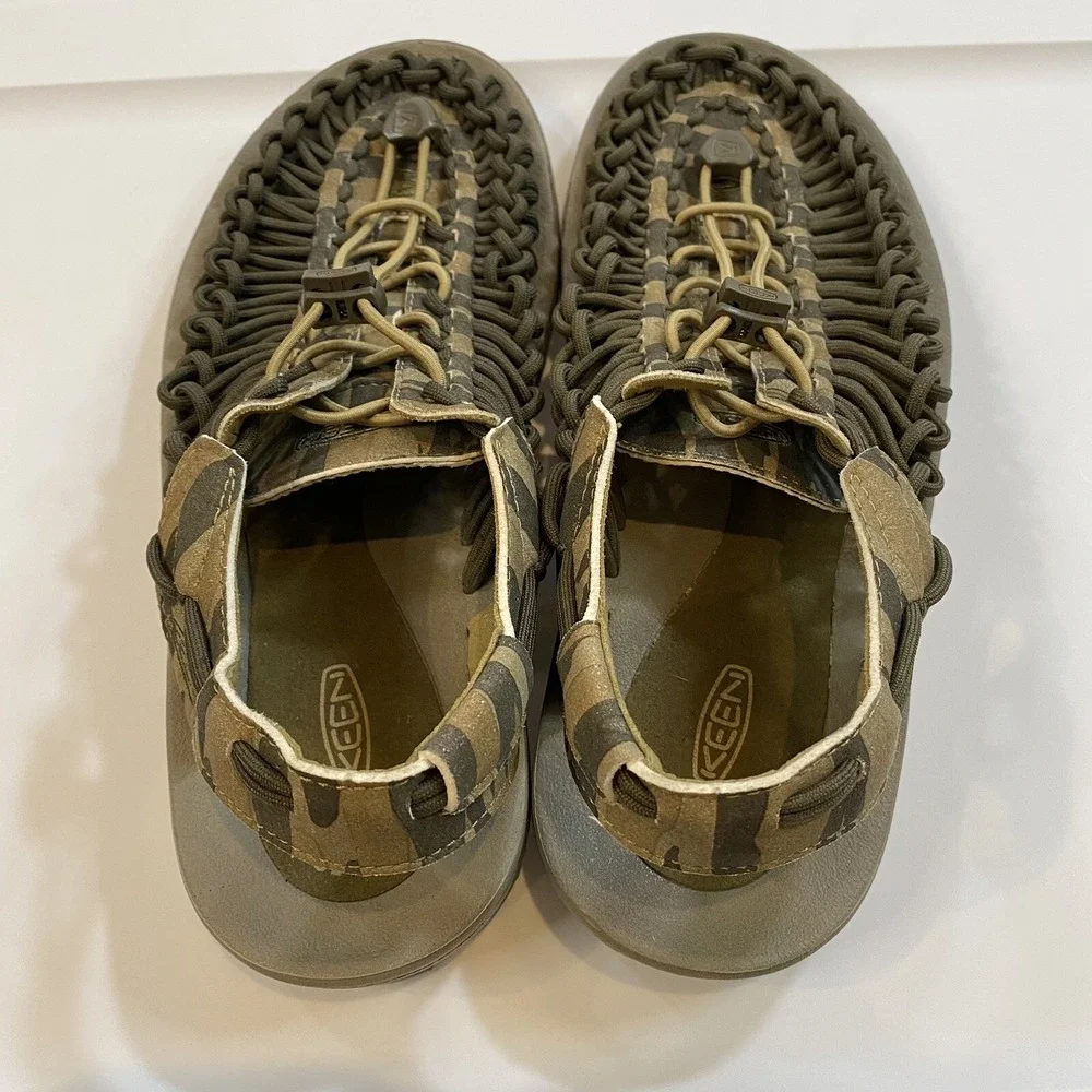 Keen‎ Men's UNEEK Leather Sandals Brown Camo Leather Sports Fisherman Sz 8